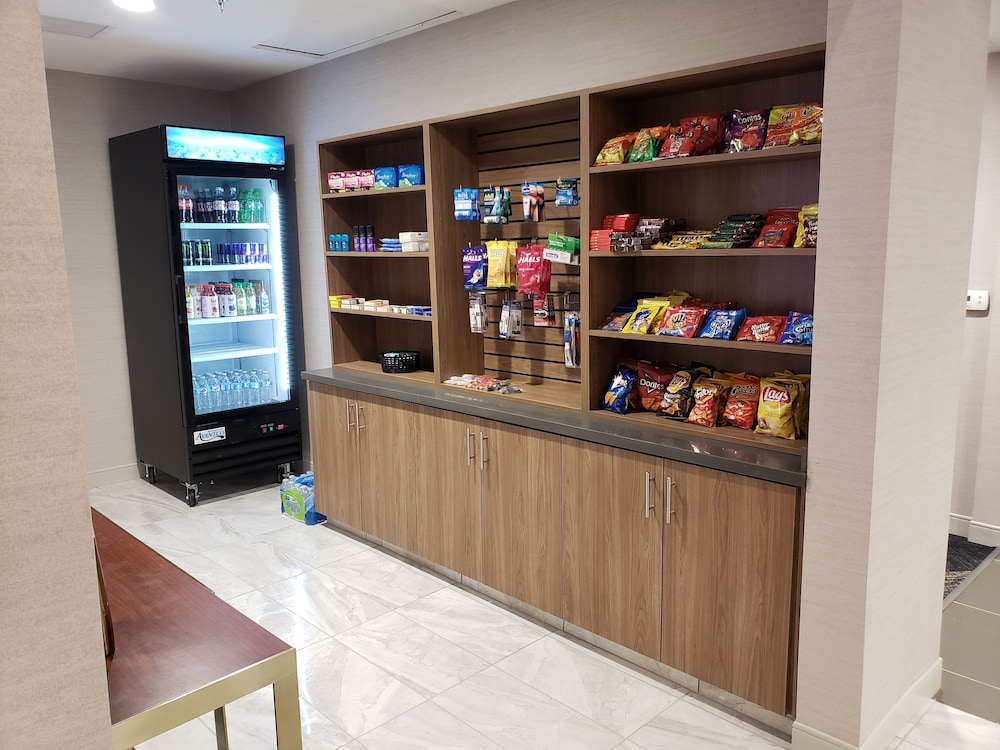 restaurant cafeteria