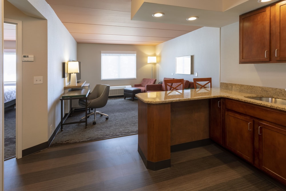 Holiday Inn Marquette 47/63