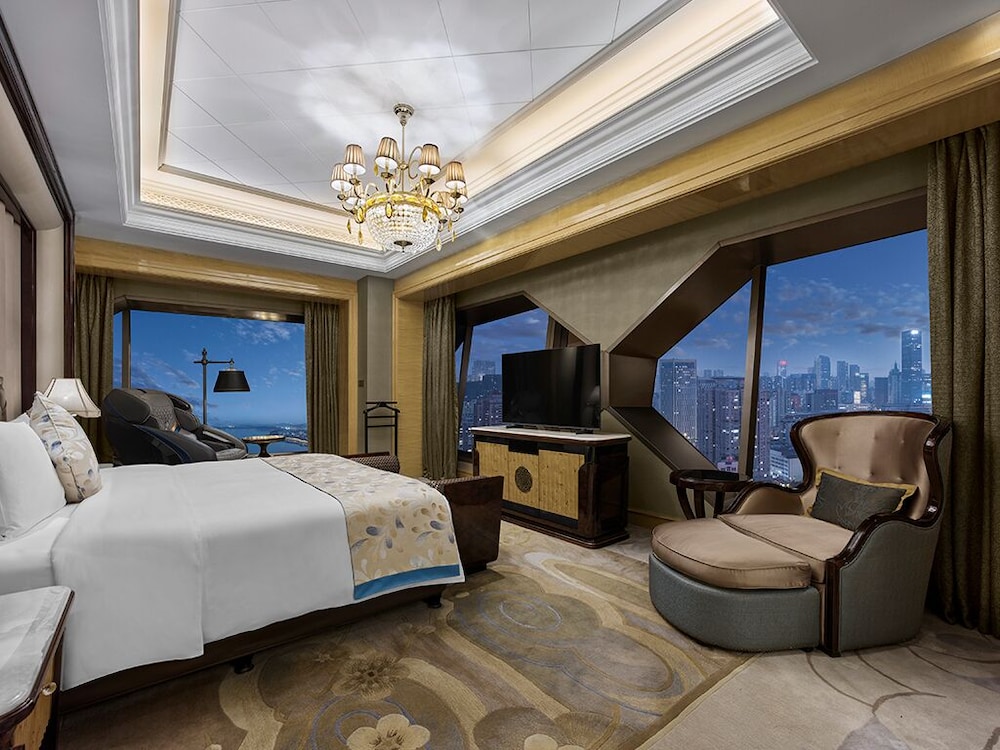 Deluxe, Suite, King Bed
