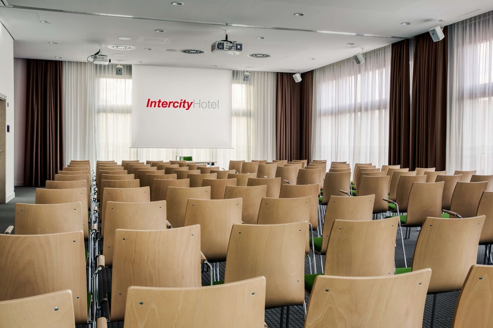 IntercityHotel Wiesbaden 40/50