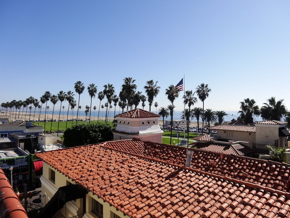 Balboa Inn 66/73