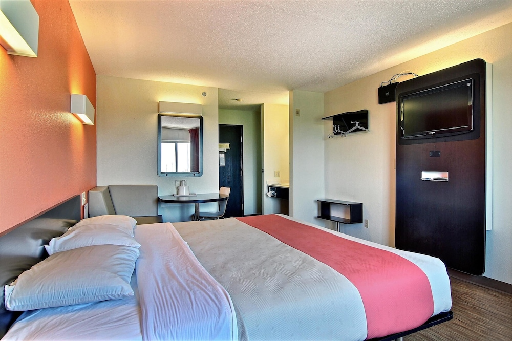 Motel6 Gilman, IL 15/50
