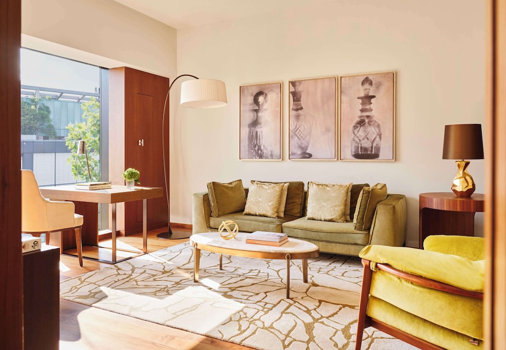 PARK HYATT ZURICH 54/80