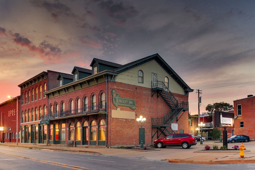 Kingsley Inn 6/64