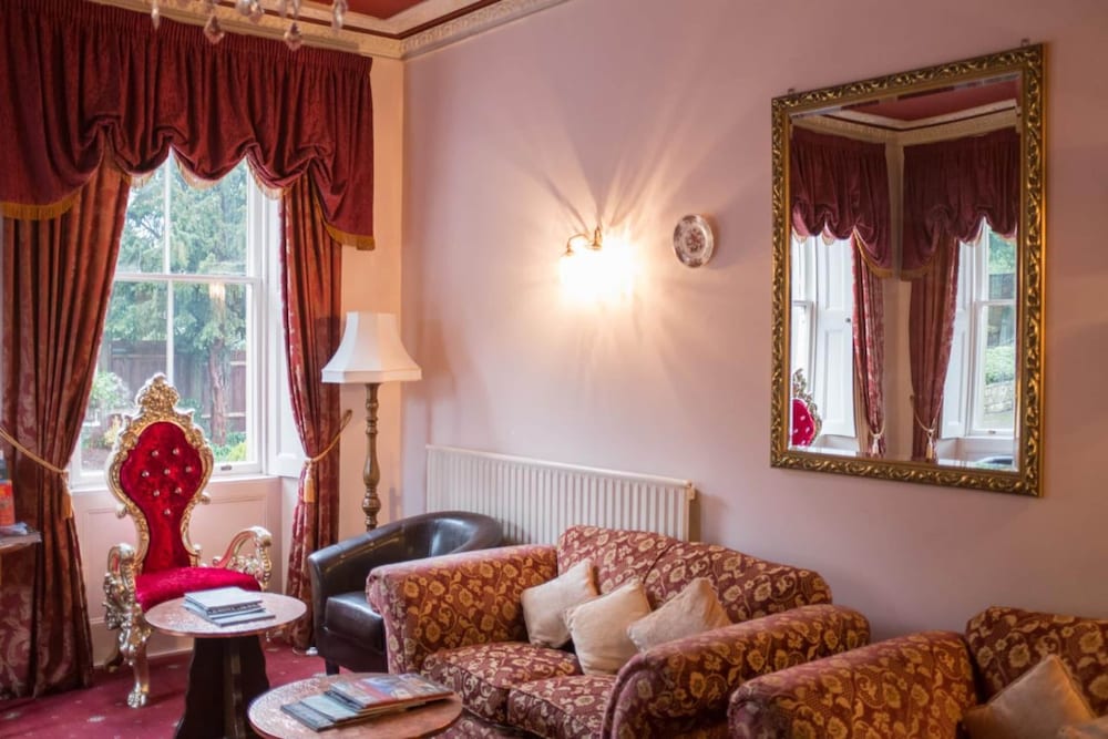 Wentworth House Guest House 38/69
