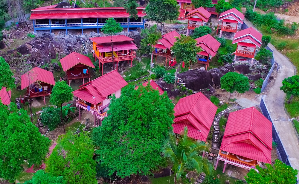 J.B Hut Bungalow 51/59