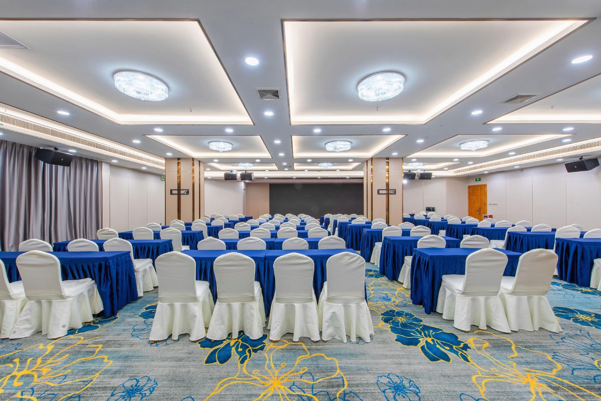 Vienna Hotel (Changlong Dashi River Garden Store in Panyu, Guangzhou) 42/47