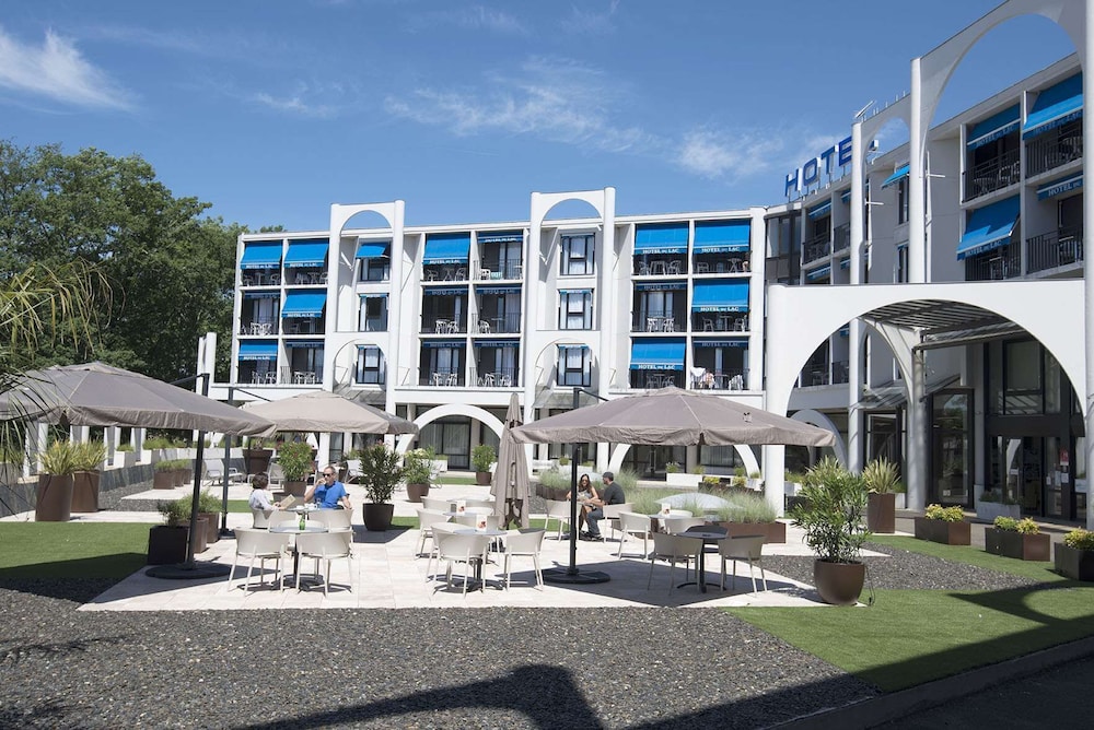 Brit Hotel Du Lac 37/43