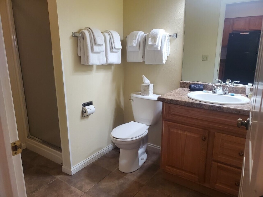 Tamarack Wisconsin Dells a Ramada by Wyndham 48/50