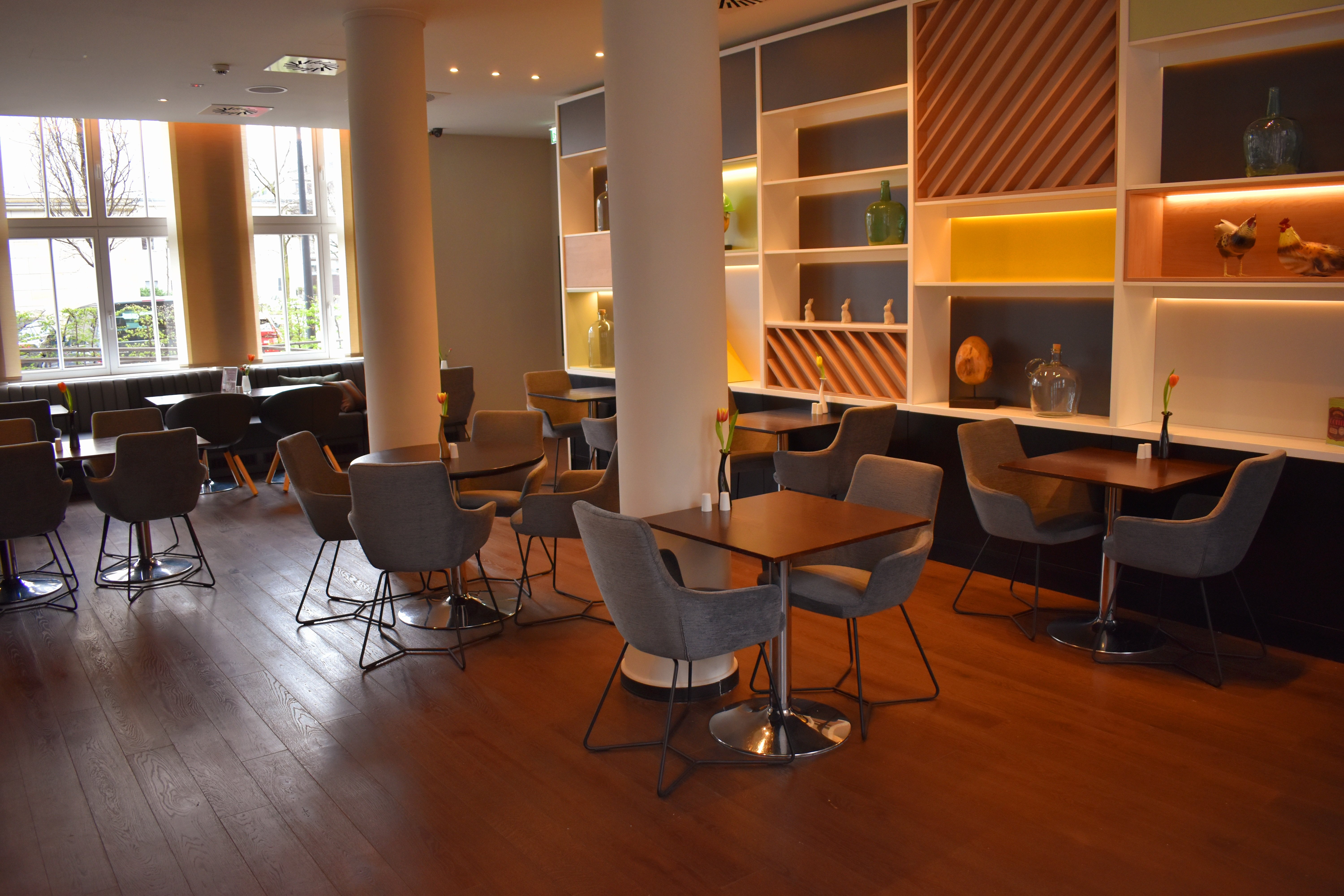 HOLIDAY INN DRESDEN - AM ZWINGER 46/77