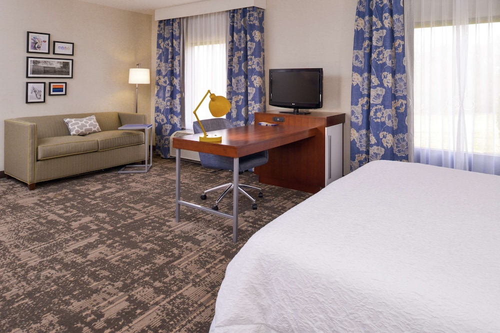 Hampton Inn Suites Wilmington 26/51