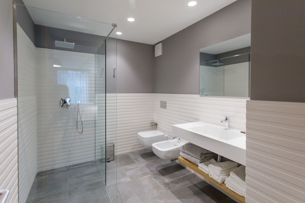 Buze Boutique Hotel 31/33