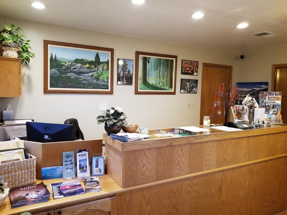 Lazy J Ranch-Americas Best Value Inn 18/52