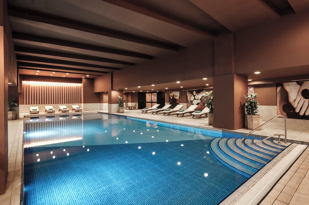 HOLIDAY INN EXPRESS MALTA 38/68