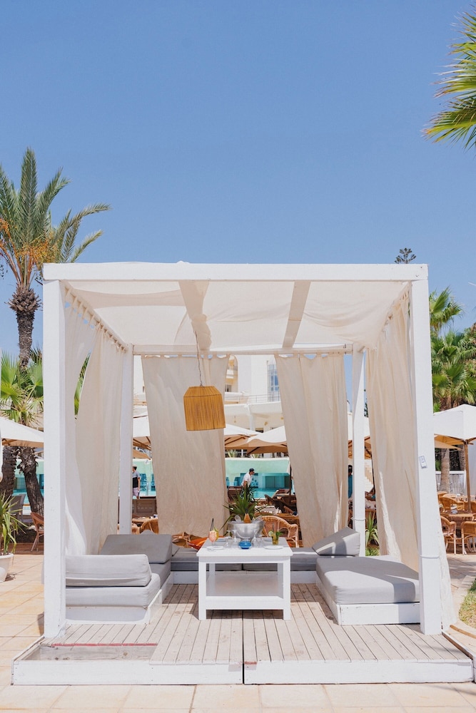 Nahrawess Resort and Thalasso 12/88