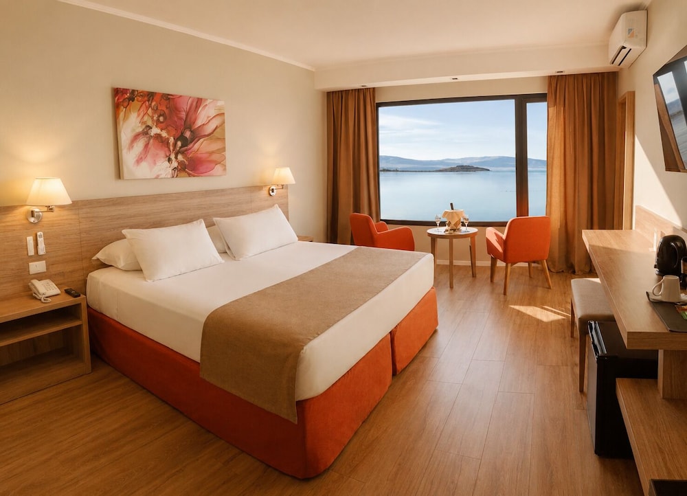 Xelena Hotel and Suites 5/49