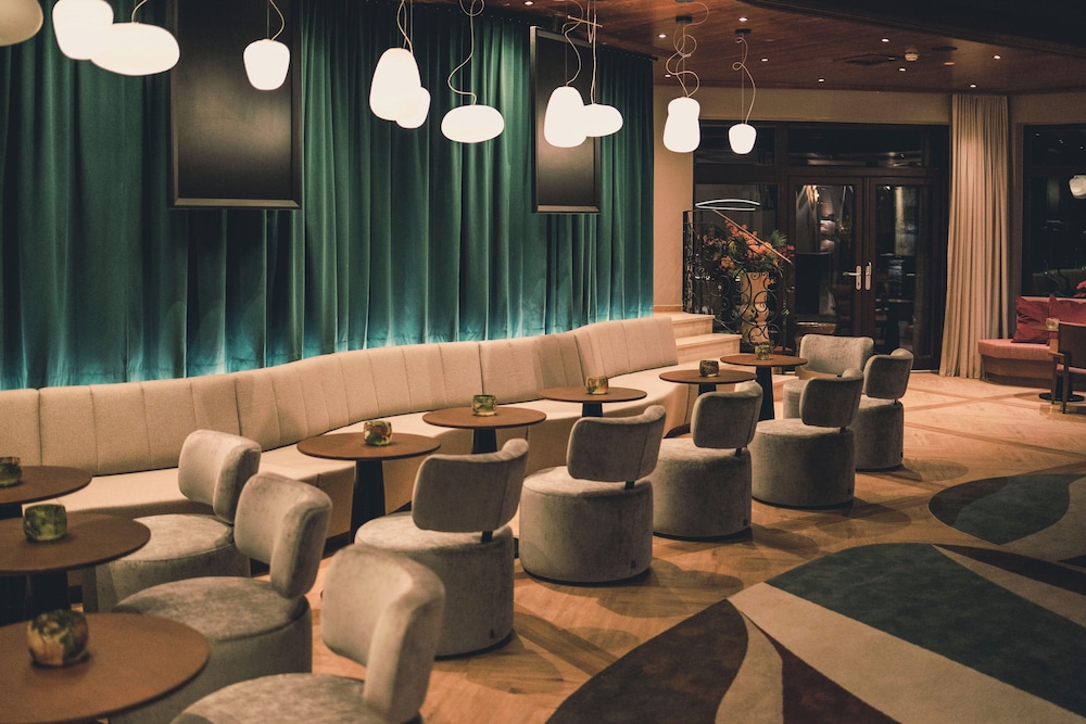 Neue Post Hotel 41/50