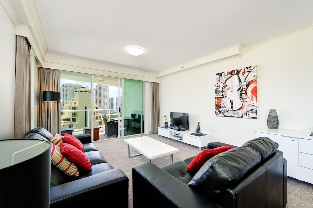 Crest Apartments 41/64