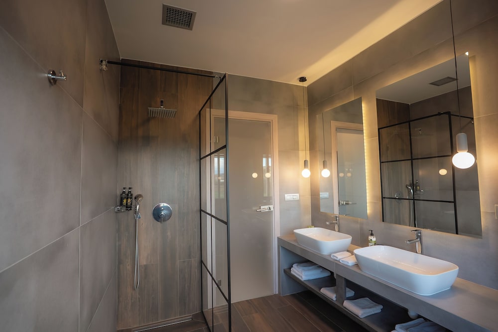 Mirabilis Boutique Hotel 60/60