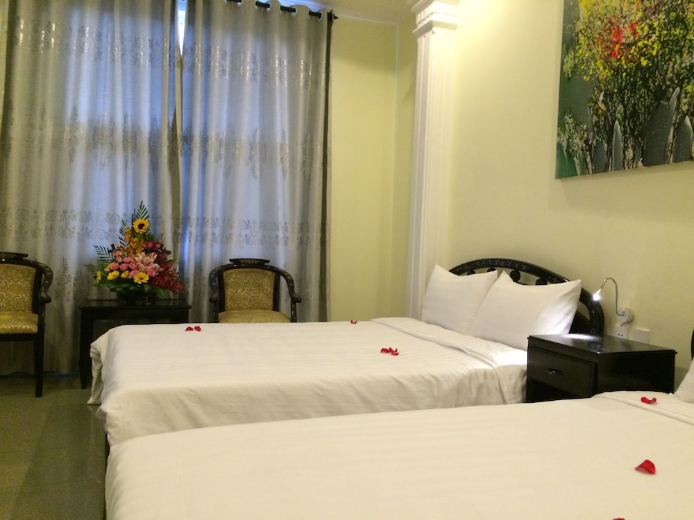 Jade Hotel 26/62