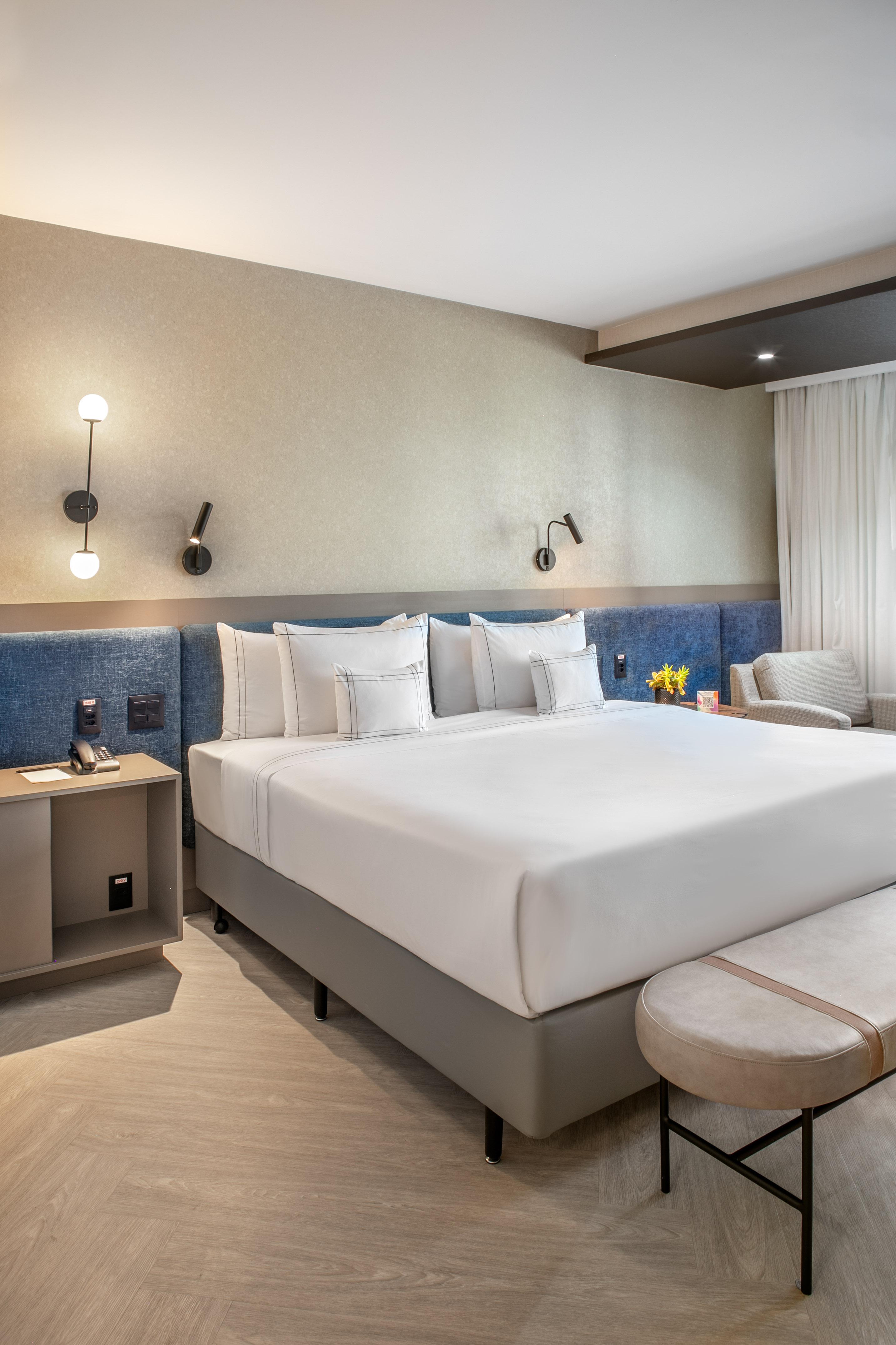 Premium, Double Bed, Street View