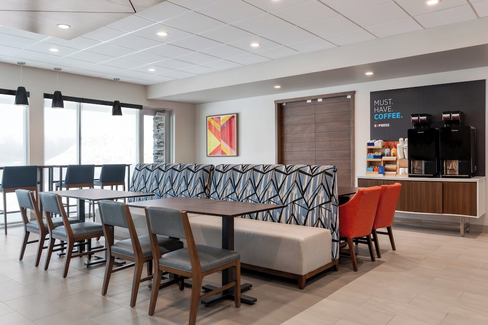 Holiday Inn Express & Suites Westfield Indianapolis by IHG, Westfield 36/50