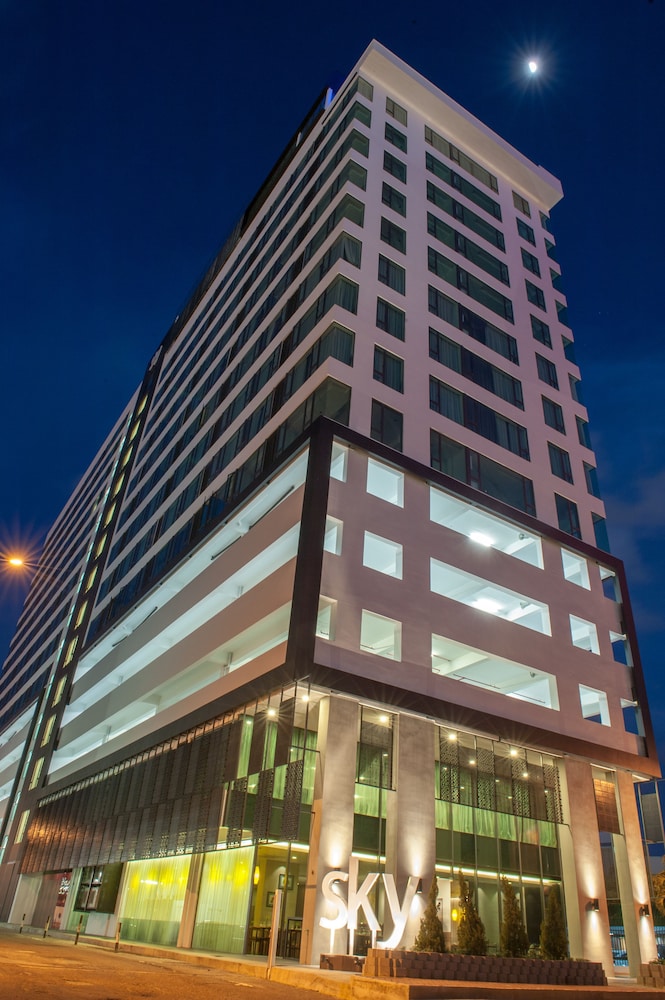 Sky Hotel Kota Kinabalu 4/50