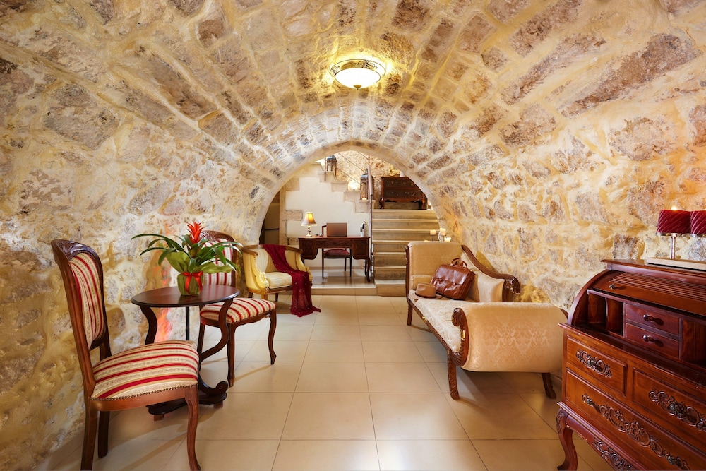 Archontiko Rector Suites 25/37