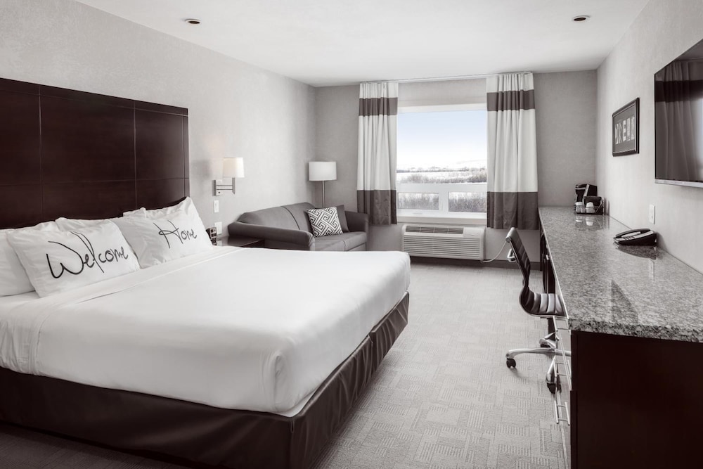 Home Inn And Suites Swift Current 19/60