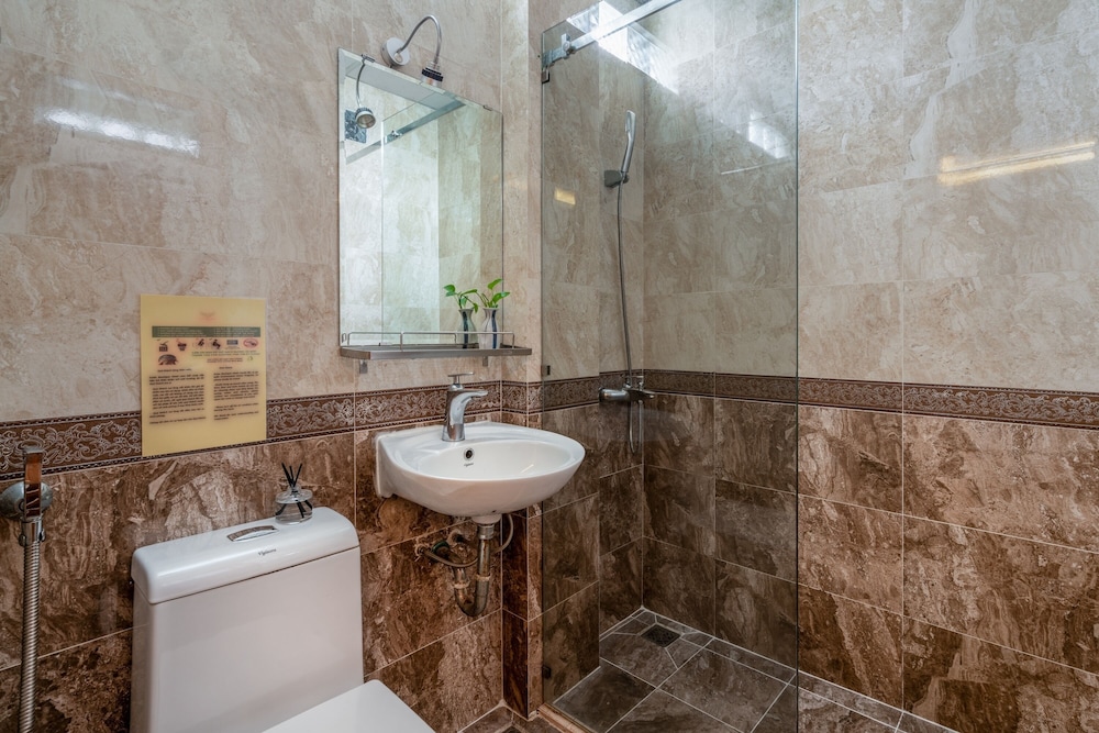 SAZI Erato Hotel - Free Airport & Breakfast 38/39