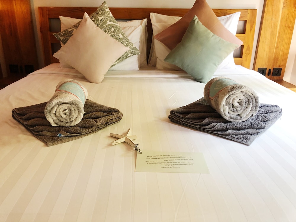 Kalua Boutique Bungalows 25/50