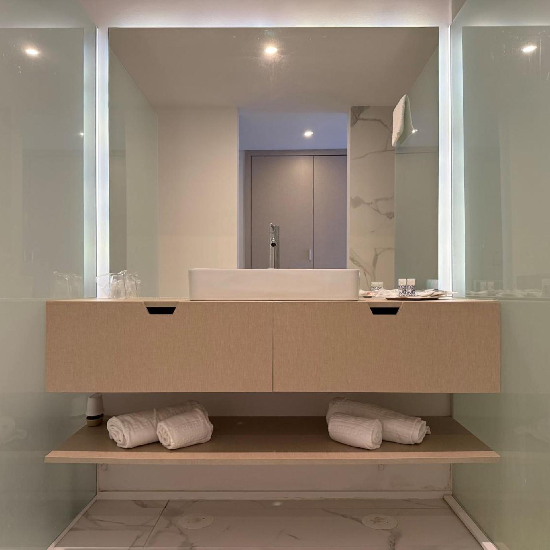 غرفة قياسية بسرير مزدوج، Hotel And Spa Alfandega Da Fe 7/8