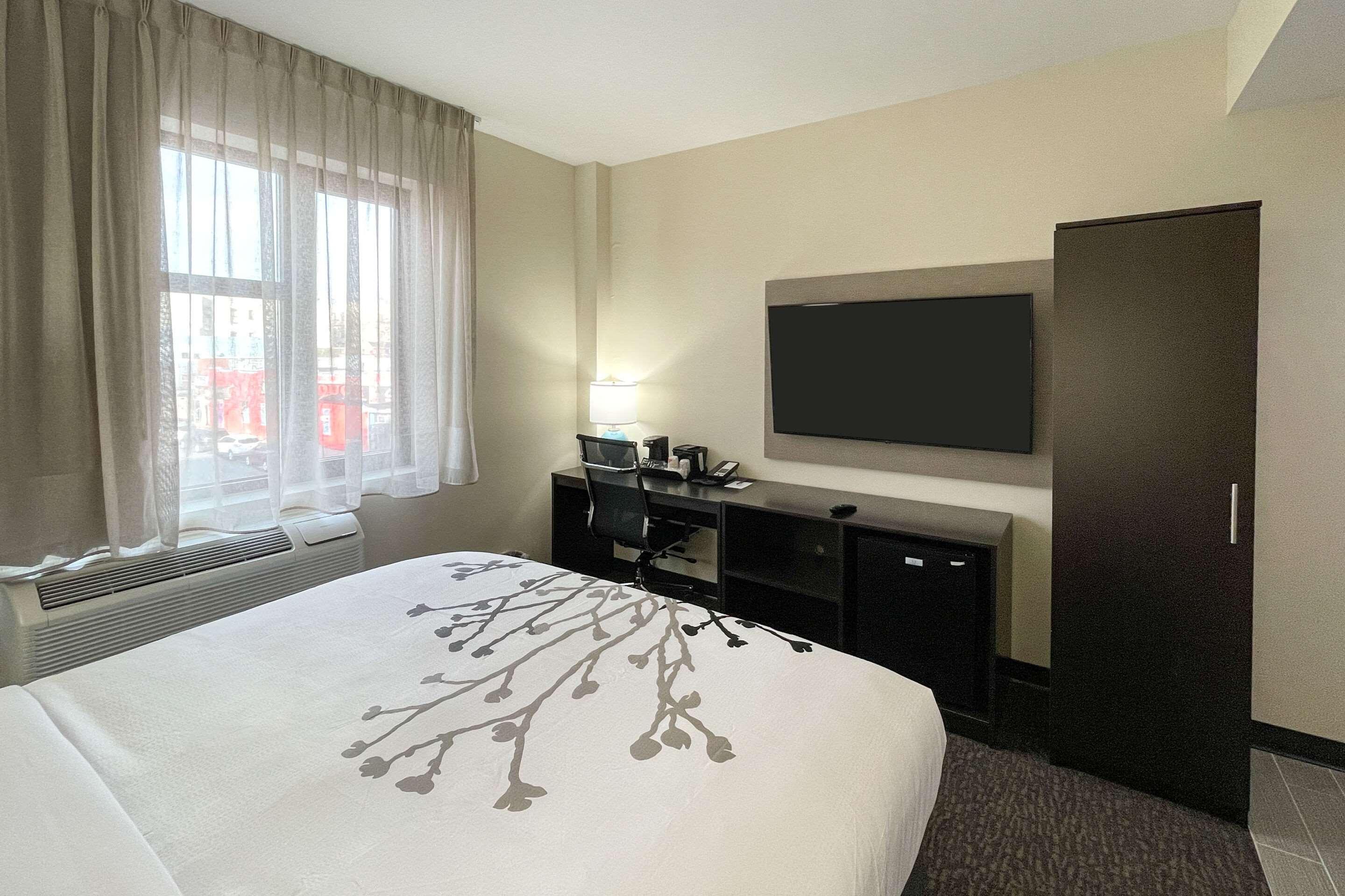 Sleep Inn 185th Street Bronx, NY 25/34