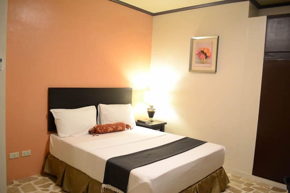 Dm Residente Hotel 16/50