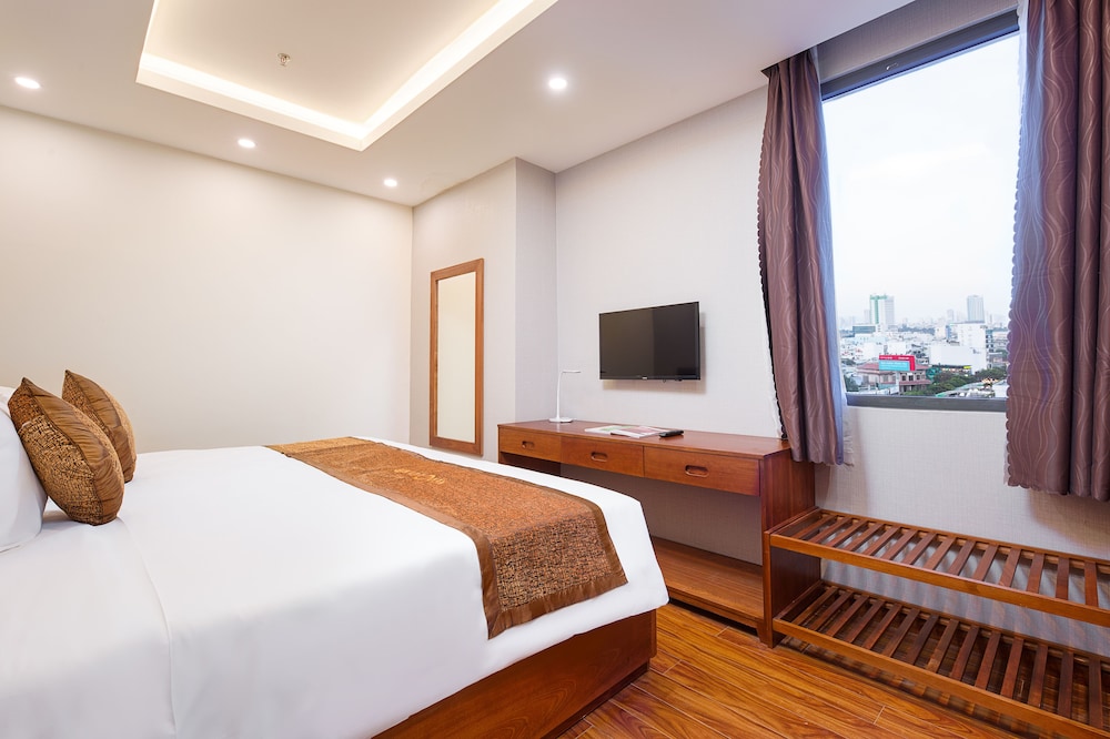 MERCURY BOUTIQUE HOTEL 27/76