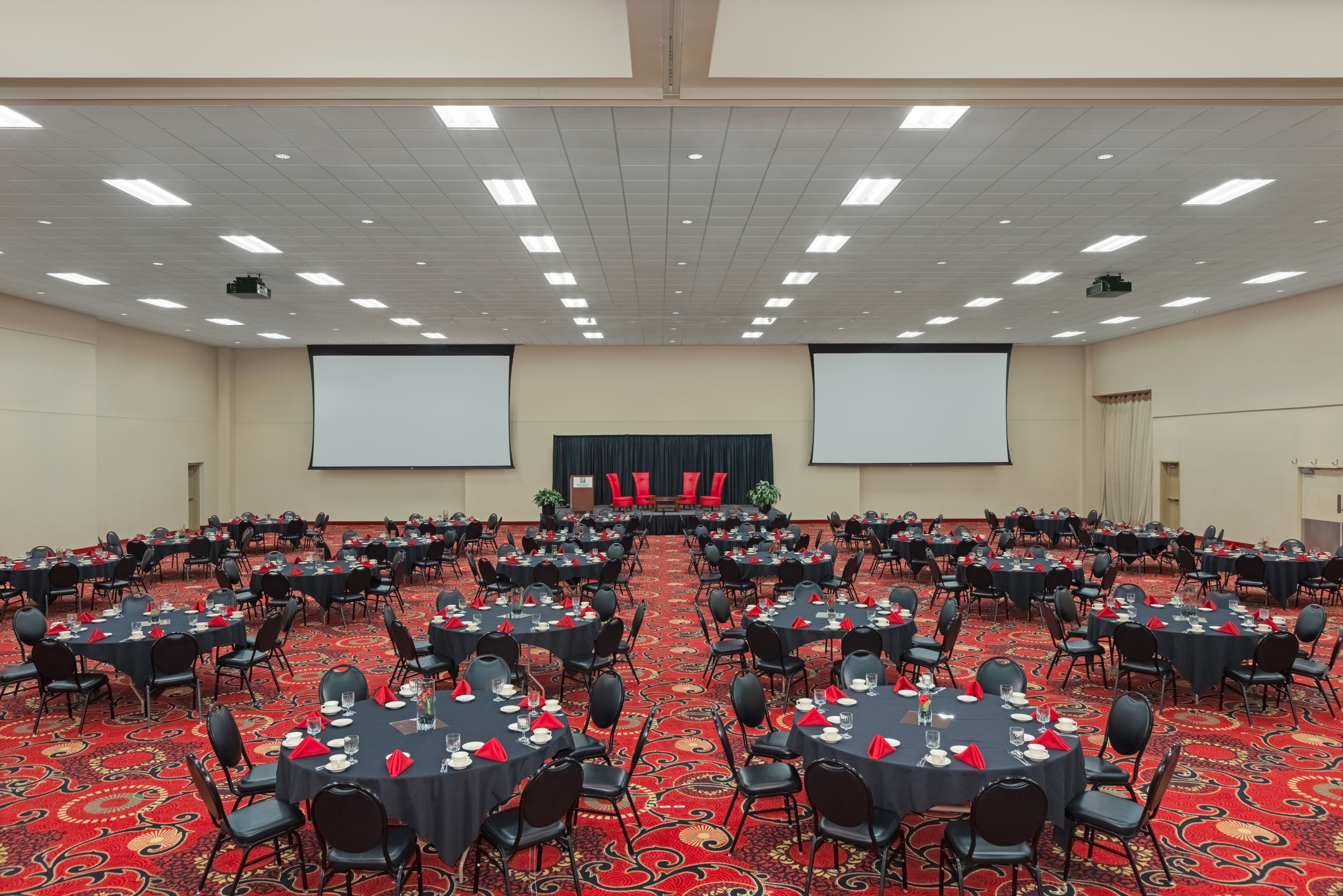 Holiday Inn Des Moines Airport Conf Center 63/79