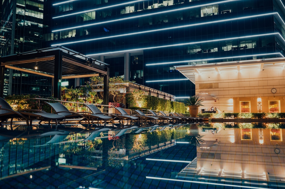 The Fullerton Bay Hotel Singapore 10/79