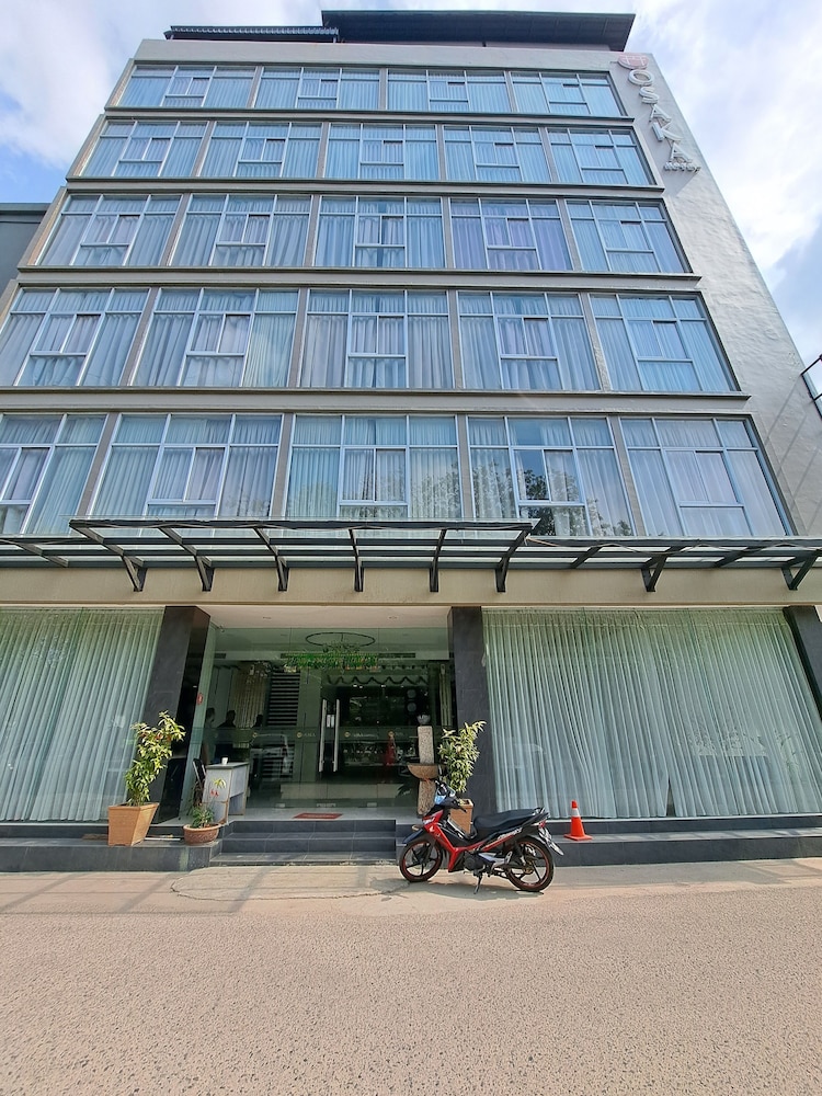 OYO 676 Nasa Hotel 31/33