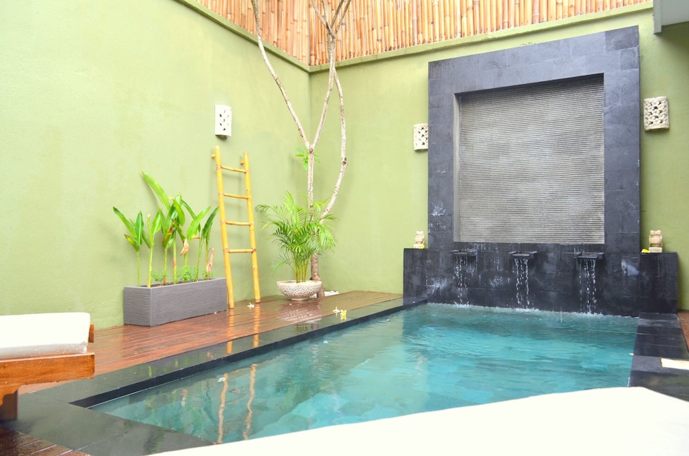 Jas Green Villas and Spa photo1