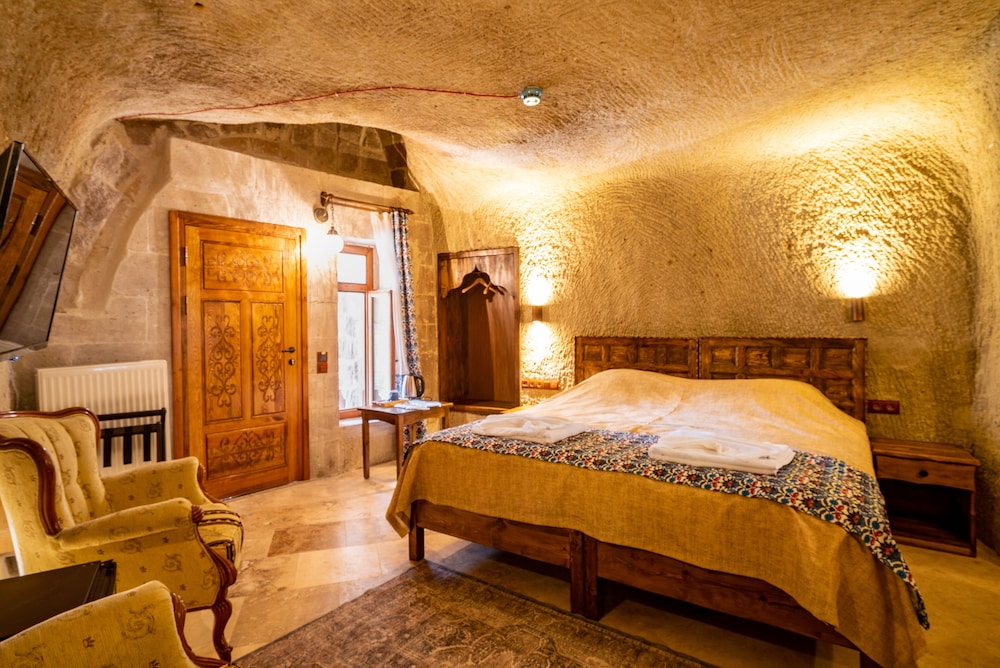 Cappadocia Inans Cave 10/50