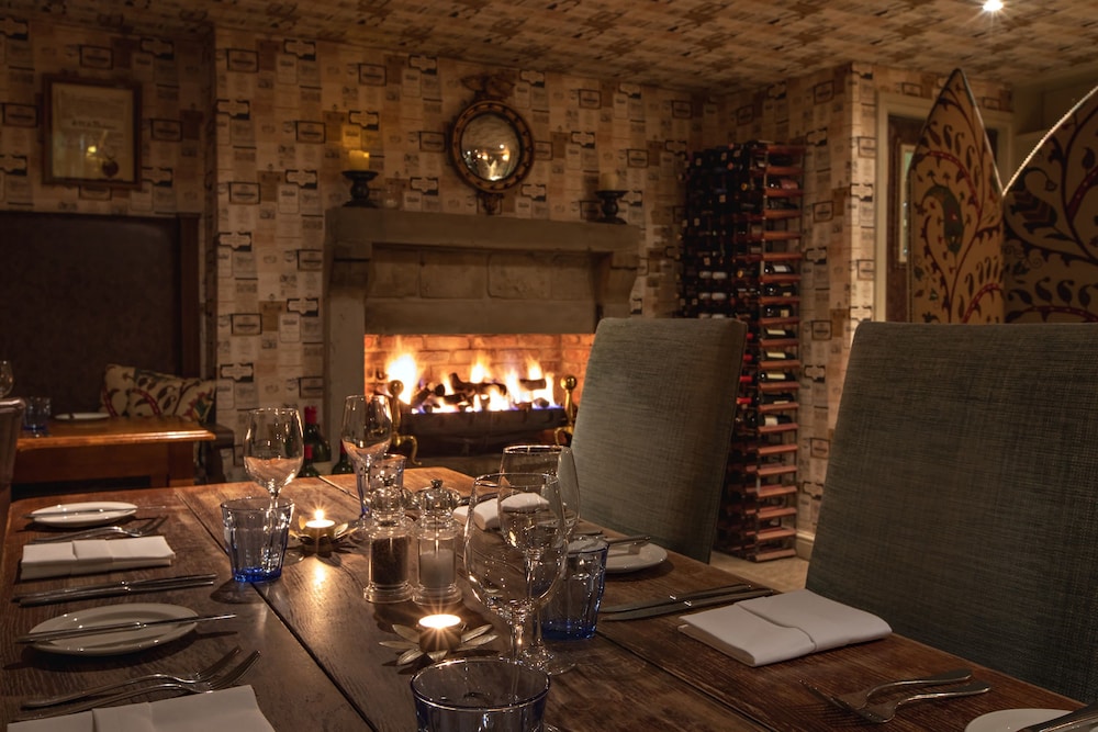 The White Swan Inn 56/60