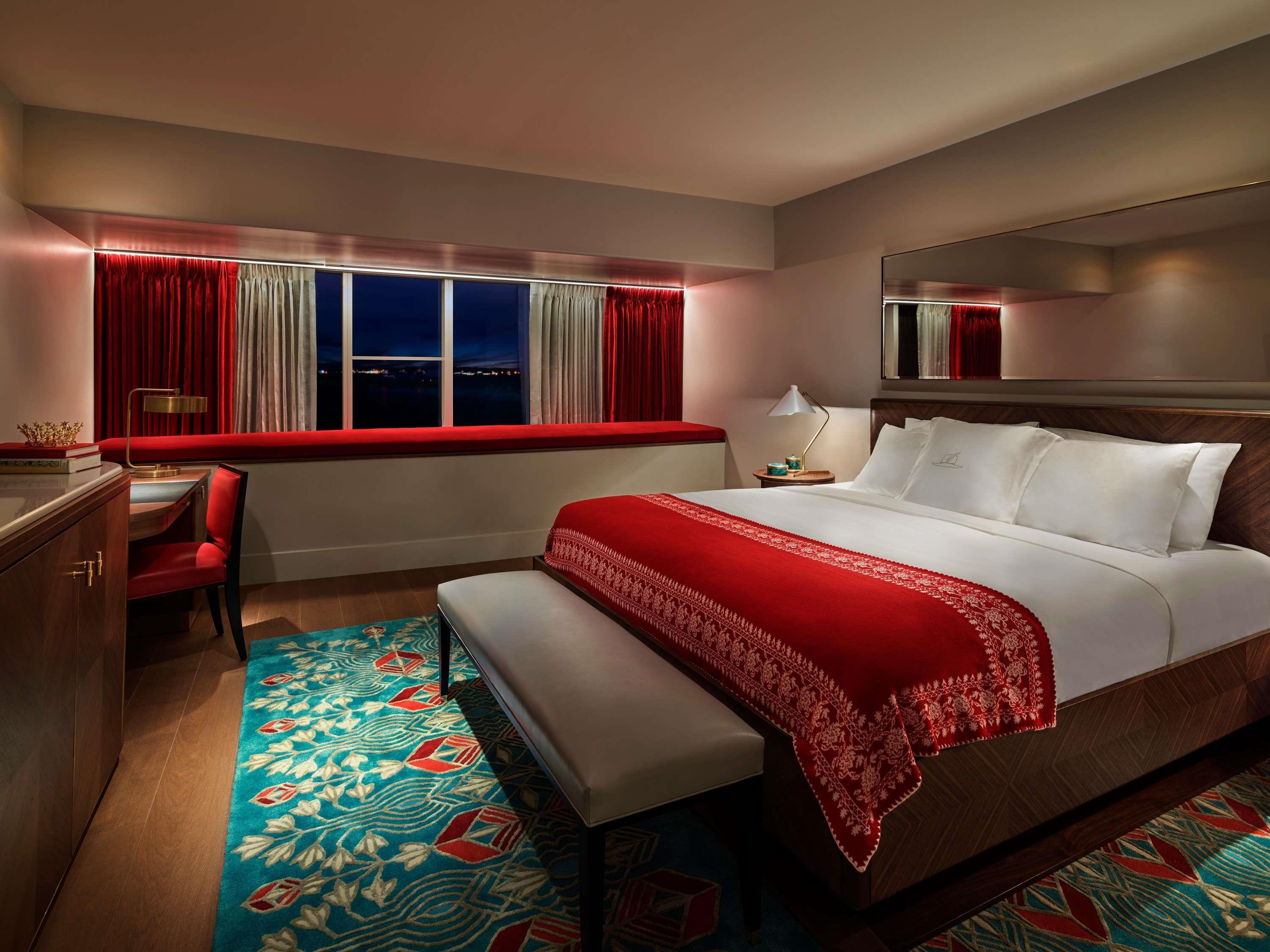 Room, Bay View