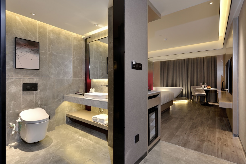 Mercure Taiyuan Changfeng Street 40/71