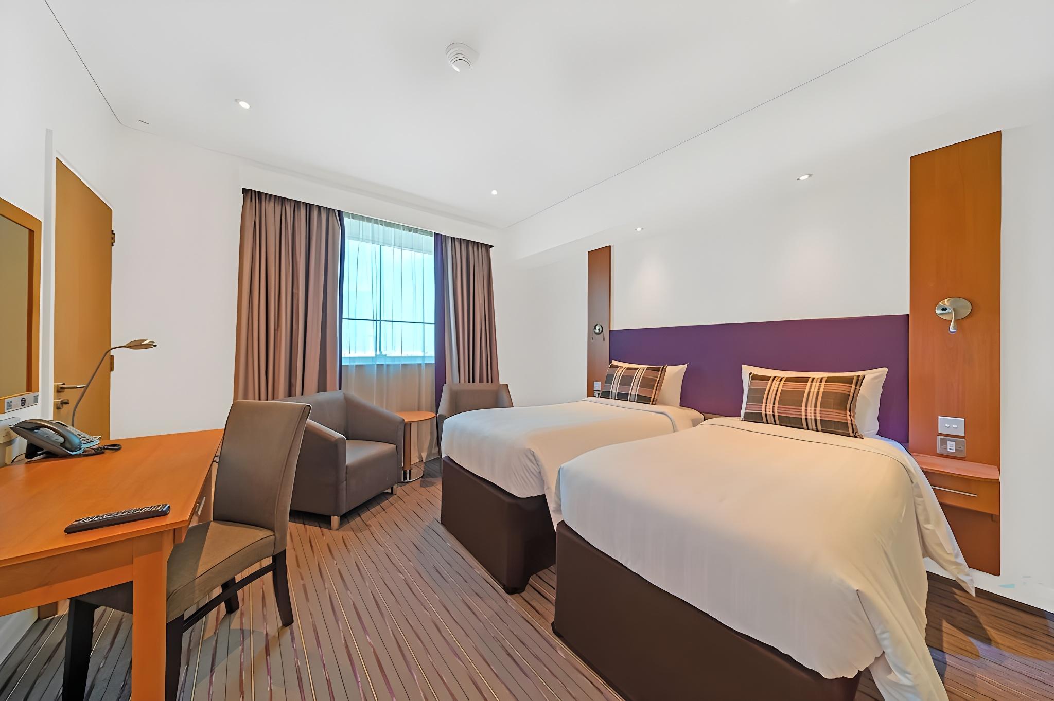Room at Premier Inn Dubai International Airport, DUBAI