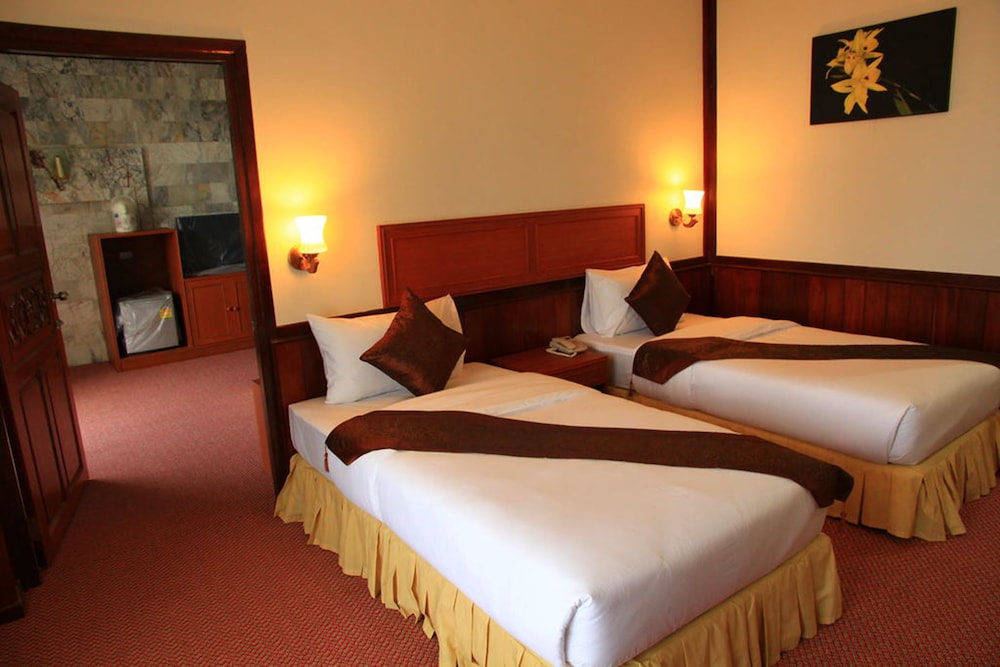 Golden Dragon Resort 15/43