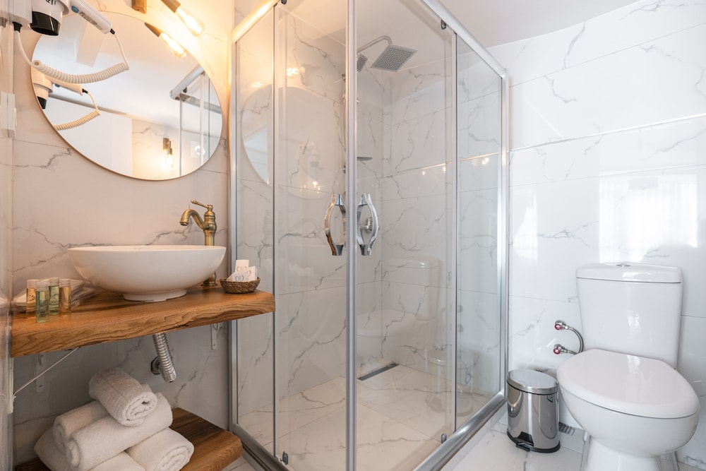 Aya Butik Otel Büyükada 38/50