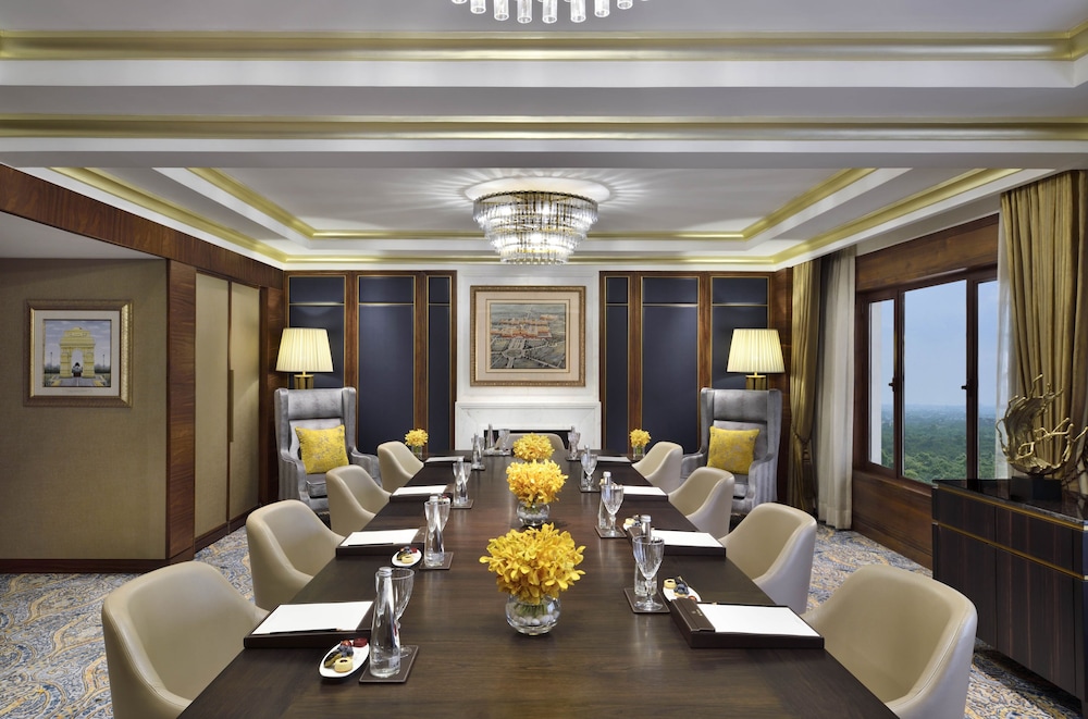 Taj Mahal Hotel, New Delhi 63/75