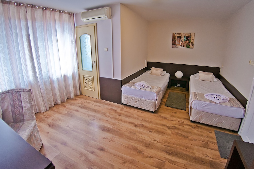 Hotel Amfora 31/69