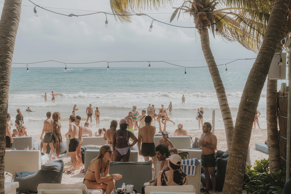 Sana Tulum Beachfront Boutique Hotel 69/72