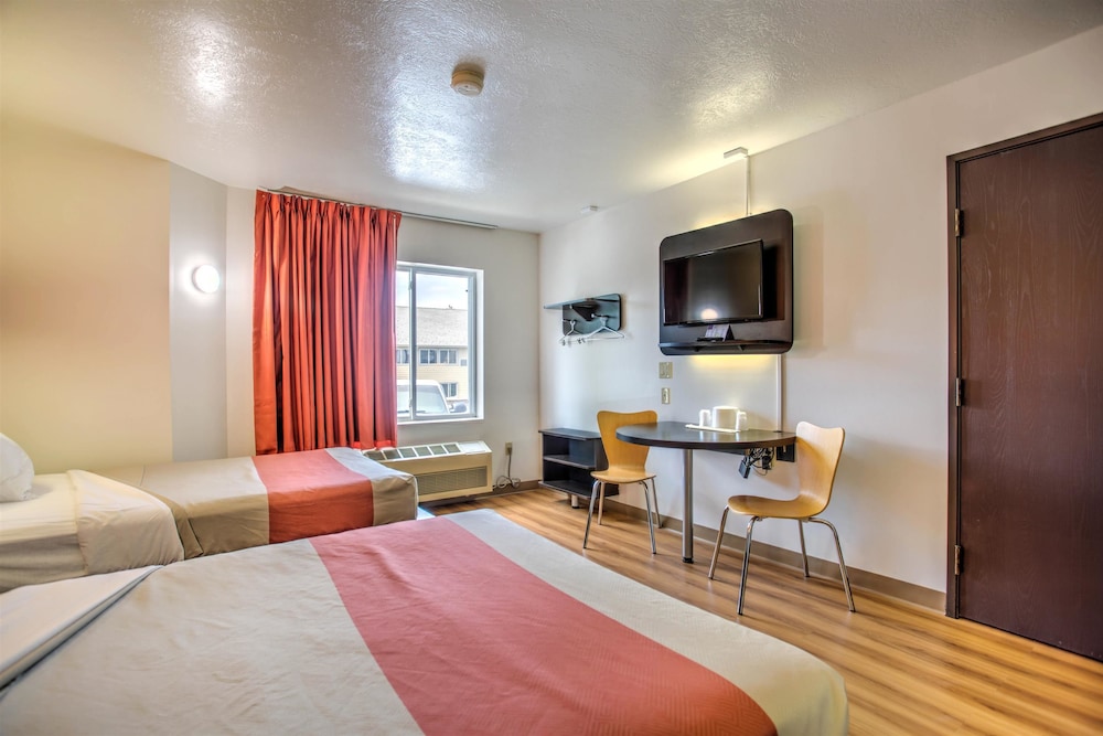 Motel6 Bozeman, MT 40/51